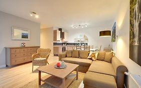 Mocca apartament z dwoma sypialniami i tarasem